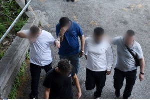 Μεγάλη επιχείρηση της αστυνομίας για Ρομά που έκαναν διεθνείς τηλεφωνικές απάτες- Θύματά τους ακόμα και στη Γερμανία