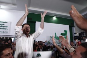 Ανδρουλάκης για τα 27 χρόνια από τον θάνατο του Ανδρέα Παπανδρέου: Σφράγισε με την παρουσία του τη νεότερη πολιτική ιστορία