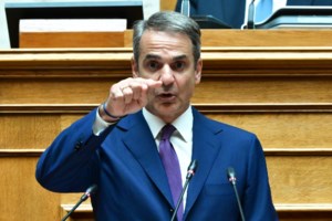 ΝΔ: Προς απόσυρση το ασυμβίβαστο βουλευτή-υπουργού - Η "γκρίνια" Βλάχου και η απάντηση Μητσοτάκη - Τι είπαν στην ΚΟ για τον ΟΠΕΚΕΠΕ