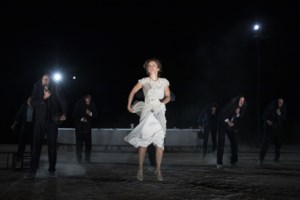 Η Κόρη της Θήρας: Ένα αριστούργημα της ελληνικής αρχαιότητας στο μουσείο Σαντορίνης - εικόνα 2