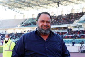 ΑΕΚ-Ολυμπιακός: Το νέο κούρεμα του Πασχαλάκη με το "7" στην "OPAP Arena" - εικόνα 2