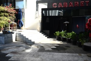 Μόνο 6 κατηγορούμενοι κρίθηκαν ένοχοι για τη φωτιά στο Μάτι: "Εσείς δεν έχετε χάσει παιδί" φώναζαν οι οργισμένοι συγγενείς - εικόνα 6