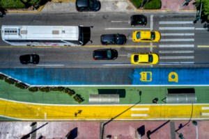 Σύνταγμα: Ετσι είναι τα νέα παγκάκια που έχουν προκαλέσει... σάλο - Το σχόλιο της Ακρίτα [εικόνες] - εικόνα 4