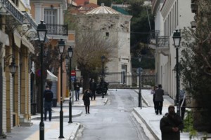 Κορονοϊός: Στις 7 Απριλίου στα φαρμακεία τα self tests - Προτεραιότητα σε μαθητές Λυκείου και καθηγητές - εικόνα 2