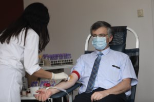 Ο οίκος τελετών "Μπαμπούλας" από τη Θεσσαλονίκη, δίνει… ζωή με εθελοντικές αιμοδοσίες - εικόνα 4