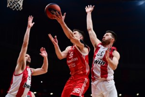 Αλμπα Βερολίνου-Ολυμπιακός 92-100: Με τρομερό Πίτερς γλίτωσε το κάζο και ανέκτησε την πρωτιά - εικόνα 3