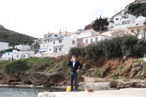 Επίκαιρη ερώτηση Τσίπρα σε Μητσοτάκη για το γεύμα και τον συνωστισμό στην Ικαρία - εικόνα 2