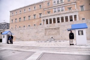 Θεσσαλονίκη: Δυο ανήλικες μαθήτριες ταυτοποιήθηκαν για φάρσα για βόμβα σε σχολείο - εικόνα 2