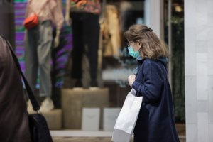 Απαγόρευση κυκλοφορίας: Πάνω από 1.300 πρόστιμα "έπεσαν" το τελευταίο 24ωρο - εικόνα 2