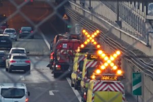 Νεκρός οδηγός μηχανής στη Νέα Πέραμο: Δεν σταμάτησε σε μπλόκο- Προσπάθησε να παρασύρει αστυνομικό και μπήκε στο αντίθετο ρεύμα