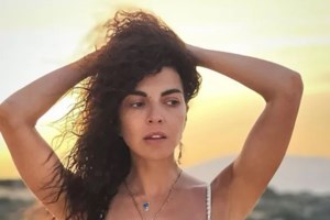 Μαρία Σολωμού: Η έκπληξη του Mente Fuerte για τα γενέθλιά της μπροστά σε χιλιάδες κόσμου [βίντεο]