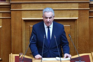 ΠΑΣΟΚ για Καββαδά: "Ενώ υπηρετούσε στην Πολεμική Αεροπορία, δημιούργησε επιχείρηση" - Τι απαντούν κυβερνητικές πηγές