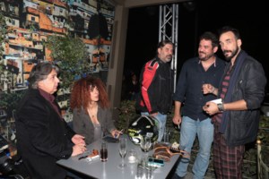 "Φυλλορροεί" η εκπομπή της Τσιμτσιλή: Αποχαιρέτησε τους τηλεθεατές και τρεις συνεργάτες της [Βίντεο]