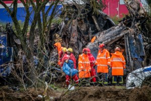 Ελεύθερος με περιοριστικούς όρους ο δεύτερος σταθμάρχης της Λάρισας για το δυστύχημα στα Τέμπη - εικόνα 2