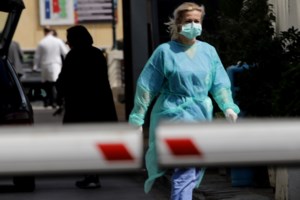 Ανοιχτές "με ωράριο" τελικά οι εκκλησίες τη Μ. Εβδομάδα- Δείτε ποιές ώρες θα είναι οι πόρτες ανοιχτές