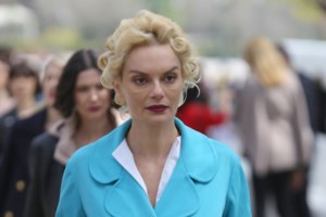 Γιατί ο Δημήτρης Σκουλός την 35η μέρα καραντίνας φόρεσε... φτερά πεταλούδας [Εικόνα]