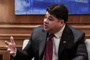 Σε ψαροταβέρνα ο Αμερικανός πρέσβης: "Σαν τη... Χαλκιδική δεν έχει" - Περιοδεία Τσούνη στη Βόρεια Ελλάδα [εικόνες] - εικόνα 2