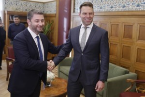 ΣΥΡΙΖΑ: Το μυστήριο της καθυστερημένης παρέμβασης Τσίπρα - Γιατί δεν θέλησε να αποτρέψει την αποχώρηση της "Ομπρέλας" - εικόνα 2