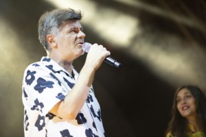 Φοίβος Δεληβοριάς: Αυτή είναι η κούκλα σύζυγός του - Ηθοποιός που παίζει στα "Νούμερα" - εικόνα 8