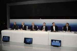 Debate: Τέσσερις παρατηρήσεις στον Δημήτρη Κουτσούμπα για τον χρόνο - ''Απαράδεκτο αυτό το ρολόι..."