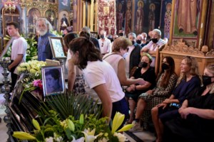 Έφυγε από τη ζωή η σπουδαία ηθοποιός Μάρθα Καραγιάννη - Υπέστη εγκεφαλικό [βίντεο]