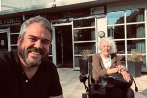 Πυγμαλίων Δαδακαρίδης: Βαρύ πένθος για τον ηθοποιό - "Καλό ταξίδι μπαμπά μου, ξεκουράσου ομορφιά μου"