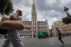 Κορονοϊός: Όλη η Ευρώπη φοράει μάσκα, η Σουηδία με 5.800 νεκρούς "σφυρίζει αδιάφορα" και κάνει τα δικά της - εικόνα 4