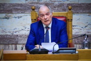 Το Μαξίμου προσπαθεί να κλείσει το θέμα της διαγραφής Σαμαρά - "Δεν υπάρχει θέμα στην ΚΟ, προχωράμε" λένε κυβερνητικές πηγές