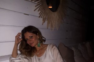 Χαλάνδρι: "Ο γιατρός είχε όπλο, προσπάθησε να σκοτώσει εμένα και την κόρη μας" λέει η 49χρονη από το κελί - εικόνα 8