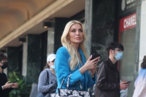 Ανανεωμένη η Κατερίνα Καινούργιου: Απόδραση στις Σπέτσες για το Πάσχα - ''Όλα είναι θεϊκά'' [εικόνες] - εικόνα 2