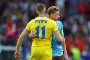 Euro 2024: "Βολεύτηκαν" η Ρουμανία και η Σλοβακία με το "Χ" και πήραν την πρόκριση - Τελικό σκορ 1-1