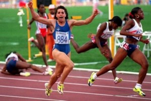 Απόστολος Τζιτζικώστας: Εσπευσμένα στο χειρουργείο μετά από ατύχημα