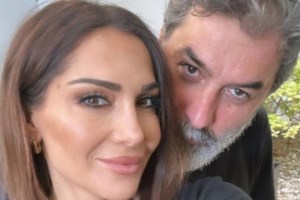 Δέσποινα Βανδή - Βασίλης Μπισμπίκης: Ετοιμάζονται για γάμο - Το μονόπετρο και η επιβεβαίωση [Βίντεο]