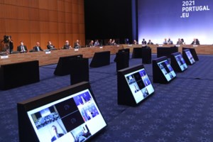 Eurogroup: Ανάγκη να συνεχιστούν τα μέτρα στήριξης της οικονομίας, αλλά με πιο στοχευμένο τρόπο - εικόνα 2