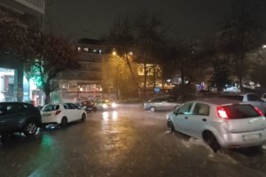 Καιρός: Κατακόρυφη βουτιά της θερμοκρασίας, χιόνια και καταιγίδες - Πού θα βρέξει και πού θα χιονίσει