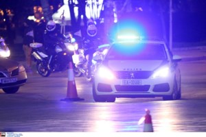 Νέο περιστατικό με ασυνείδητο οδηγό: Έτρεχε με 204 χλμ. στην περιφερειακή Υμηττού - Αναζητείται από τις Αρχές