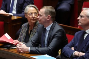 Η 33χρονη πολιτικός του Εμανουέλ Μακρόν: Η πρώτη υπουργός στη Γαλλία που δηλώνει ανοιχτά ότι είναι λεσβία - εικόνα 4