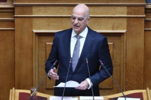 Σαμαράς στη Βουλή: "Η κυβέρνηση χειρίστηκε με τον χειρότερο τρόπο την εθνική τραγωδία των Τεμπών - Θα απέχω από την ψηφοφορία" - εικόνα 2