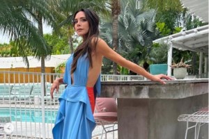 Βικτόρια Μπέκαμ: Η εντελώς ακατάλληλη εμφάνιση εν μέσω καύσωνα - Με μαύρο καλσόν, γόβες και blazer dress