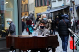 Γερμανία: Δικαστήριο καταδίκασε μια 97χρονη δακτυλογράφο σε ναζιστικό στρατόπεδο συγκέντρωσης - εικόνα 3