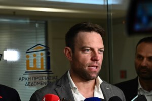 Πλεύρης: Διαγκωνισμός ΠΑΣΟΚ-ΣΥΡΙΖΑ για μικροκομματικά οφέλη στην τραγωδία των Τεμπών - Η αντίδραση Ανδρουλάκη - εικόνα 2