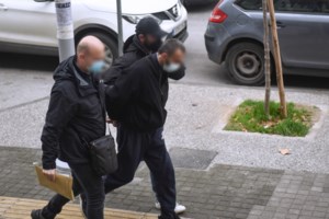 Γυναικοκτονία στη Θεσσαλονίκη: "Δεν ξέρω τι τρέλα έχει στο μυαλό του" - Τι λέει ο γιος του δολοφόνου της 48χρονης [Βίντεο]