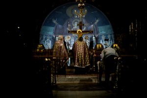 Ο Επιτάφιος της Μ. Παρασκευής μέσα από τα μάτια Σεφέρη, Ελύτη, Καζαντζάκη