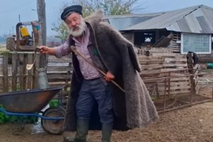 "Τρέχα, ο μπαμπάς παθαίνει εγκεφαλικό" - Συγκλονίζει η κόρη του κτηνοτρόφου που δεν άντεξε τη θανάτωση του κοπαδιού του - εικόνα 2