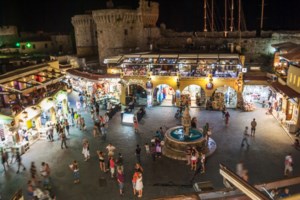 Παλαιστίνιοι και Ισραηλινοί ήρθαν στα χέρια στην πλατεία Συντάγματος