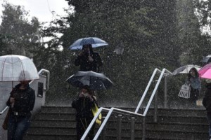 Καλοκαιρία τέλος: Μουντό 48ωρο με λασποβροχές και χαλαζοπτώσεις - Πού και πότε θα δούμε τα χιόνια του Ωμέγα Εμποδιστή - εικόνα 4