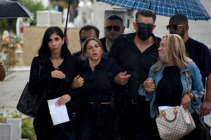 Mad Clip: Φίλος του Dj περιγράφει το τροχαίο – "Κρατήσαμε τις γυναίκες μακριά"