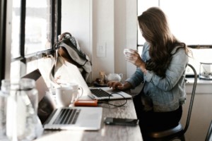 Παγκόσμια Ημέρα Συνδρόμου Down: "Η Αγγελική δεν με έκανε ηρωίδα, μου έμαθε να είμαι παρούσα", λέει στο TheTOC η Αφροδίτη - εικόνα 7