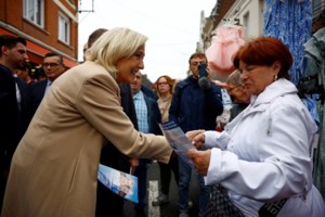 Γαλλία: Σκληρές κόντρες στο πρώτο debate ανάμεσα στον πρωθυπουργό Αττάλ και τον Μπαρντελά του Εθνικού Συναγερμού της Λεπέν - εικόνα 4