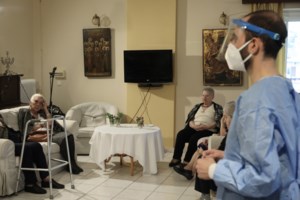 Eμβολιασμοί: Ανοίγει την Παρασκευή η πλατφόρμα για ευπαθείς ομάδες και για άτομα 70-74 ετών - Ακολουθούν οι 65-69 - εικόνα 2